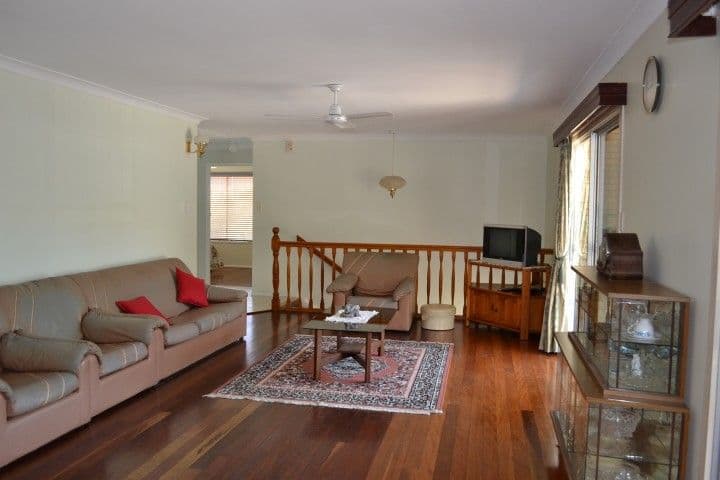 9 Illawarra Drive, KIN KORA QLD 4680, Kin Kora - Thumbnail 3