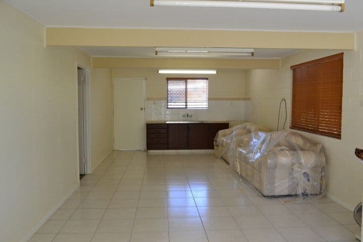 9 Illawarra Drive, KIN KORA QLD 4680, Kin Kora - Thumbnail 4