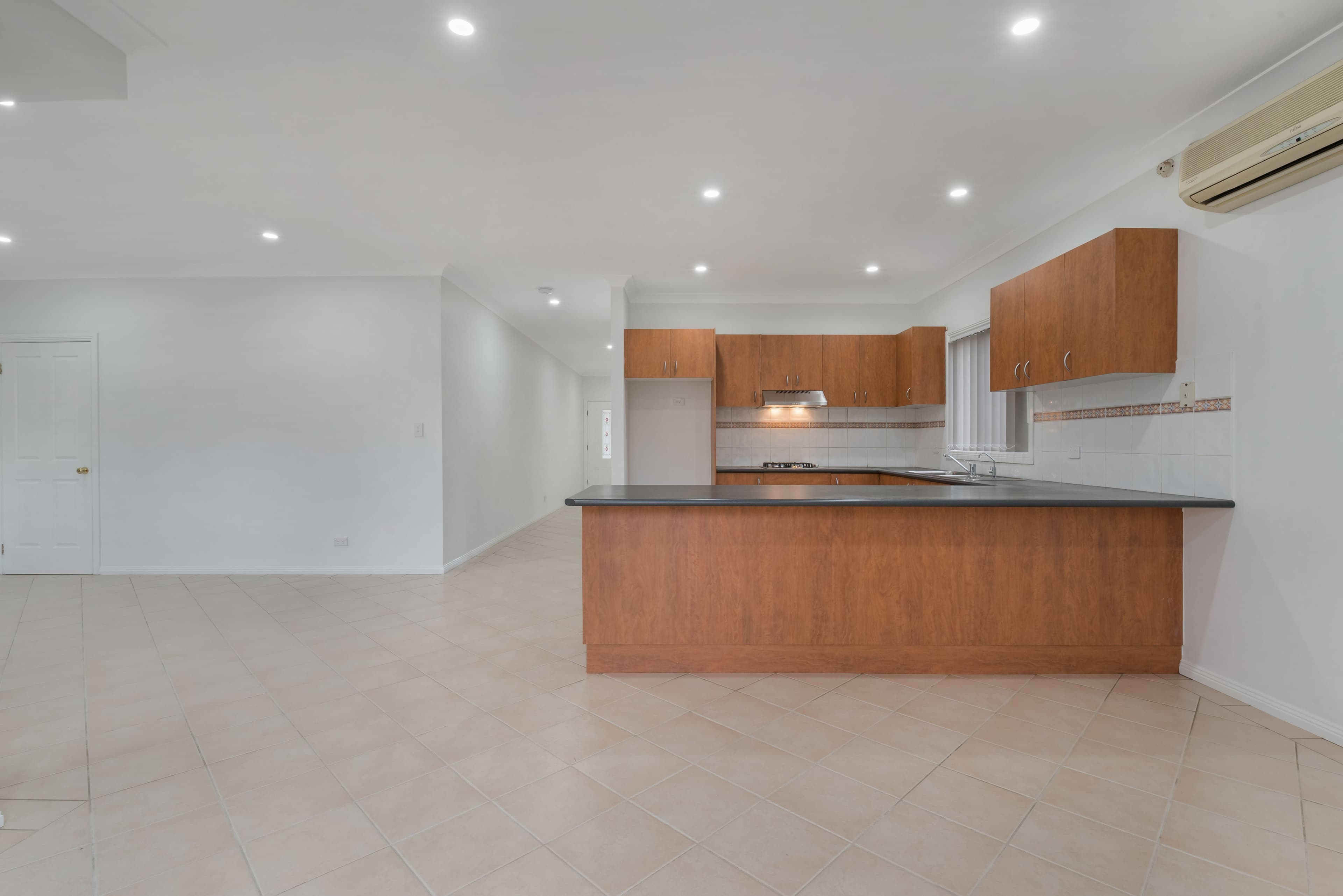 41 Thistle Circuit, Green Valley NSW 2168, Green Valley - Thumbnail 6