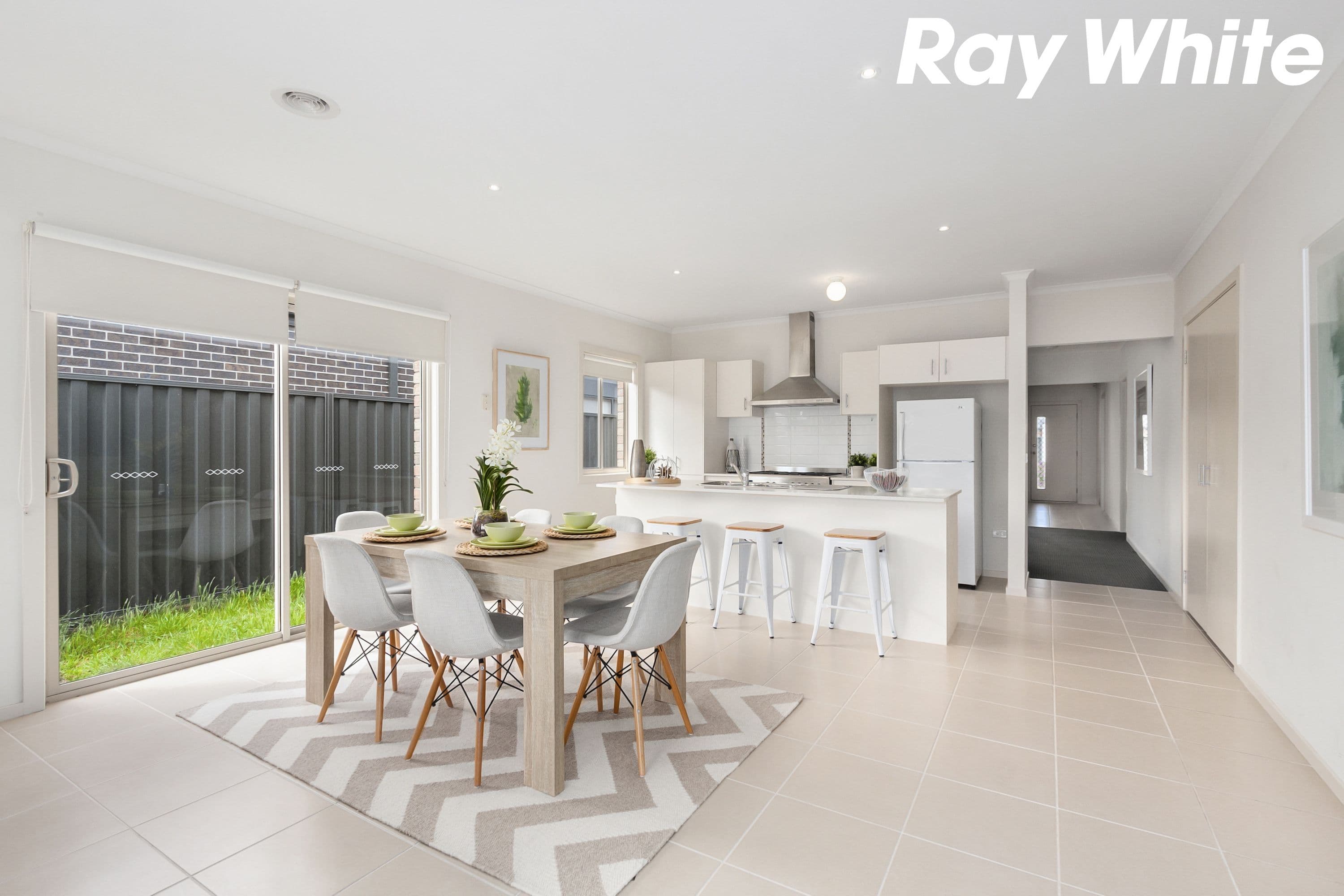 8 Maya Street, Pakenham VIC 3810, Pakenham - Thumbnail 6