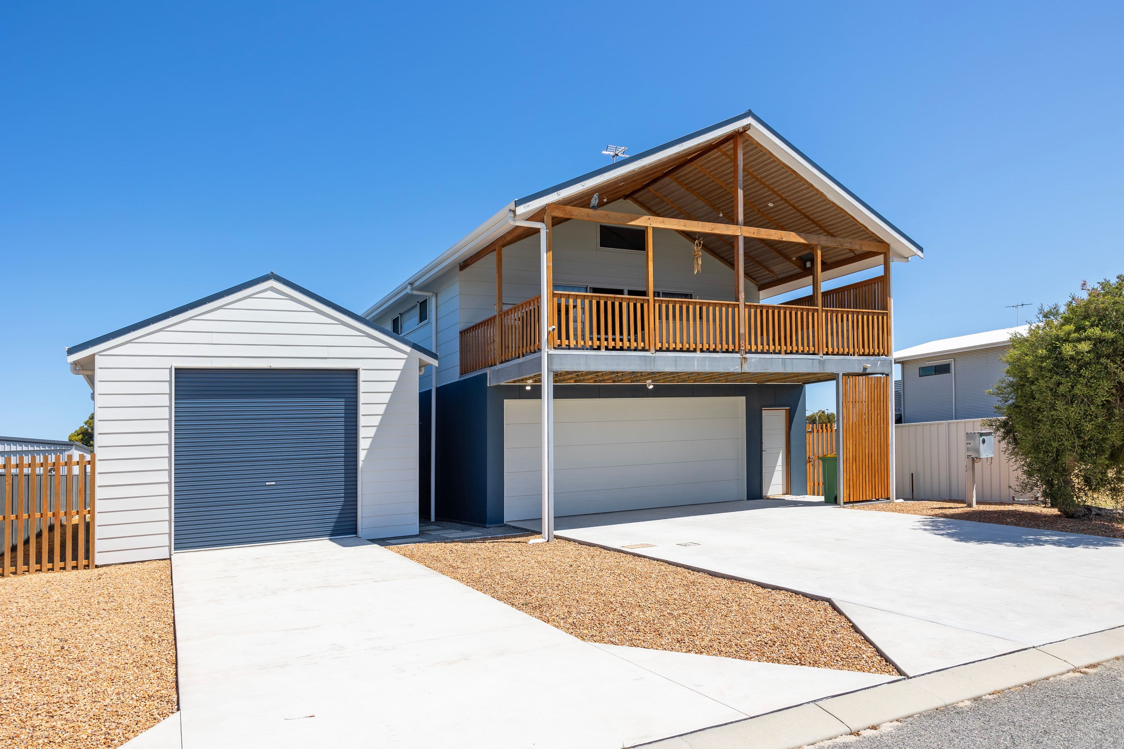 8 Nemcia Way, Jurien Bay WA 6516, Jurien Bay - Thumbnail 2
