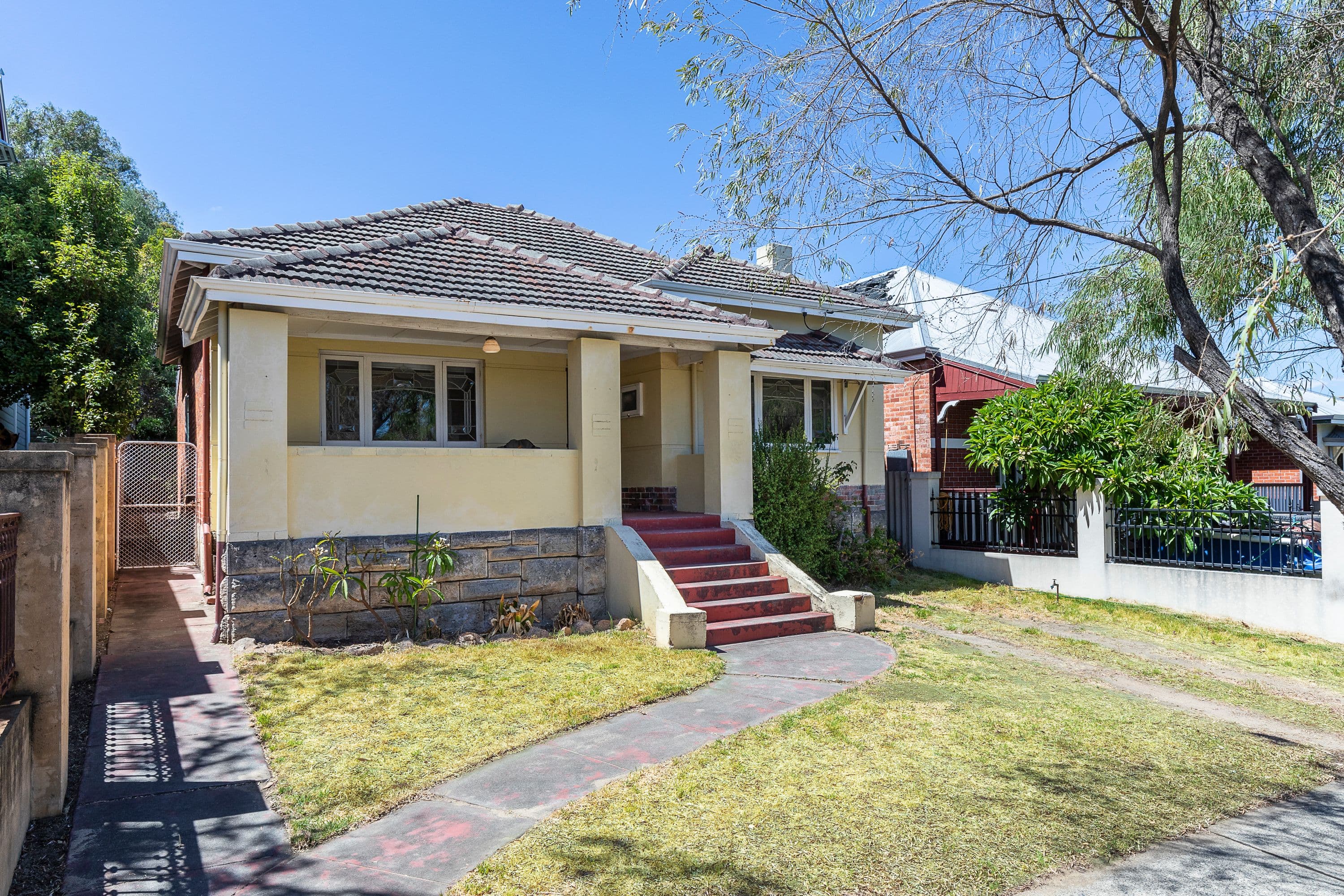 90 Coogee Street, Mount Hawthorn WA 6016, Mount Hawthorn - Thumbnail 2