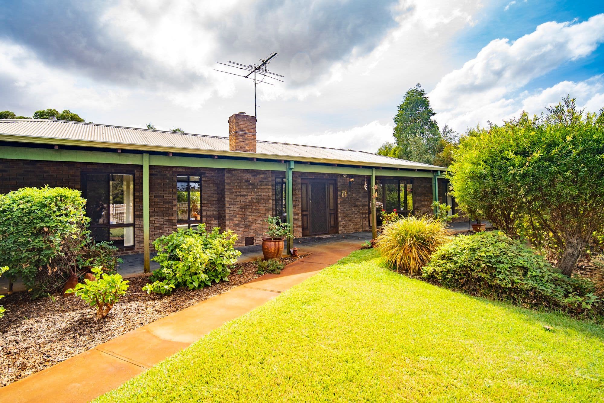 4 Hazelmere Circus, Hazelmere WA 6055, Hazelmere - Thumbnail 2