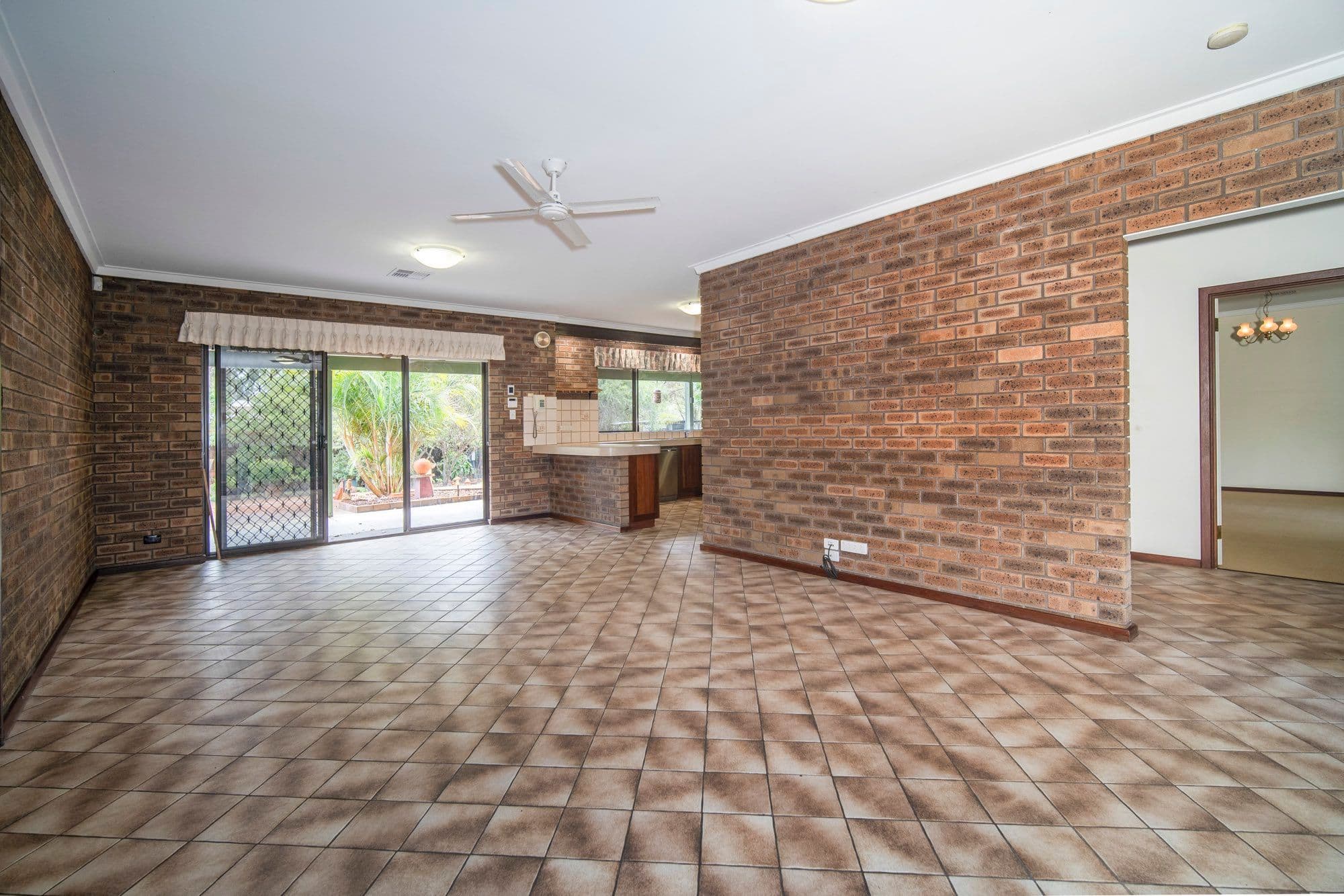 4 Hazelmere Circus, Hazelmere WA 6055, Hazelmere - Thumbnail 6