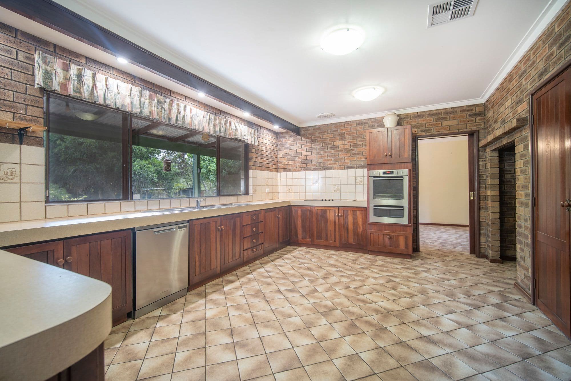 4 Hazelmere Circus, Hazelmere WA 6055, Hazelmere - Thumbnail 8