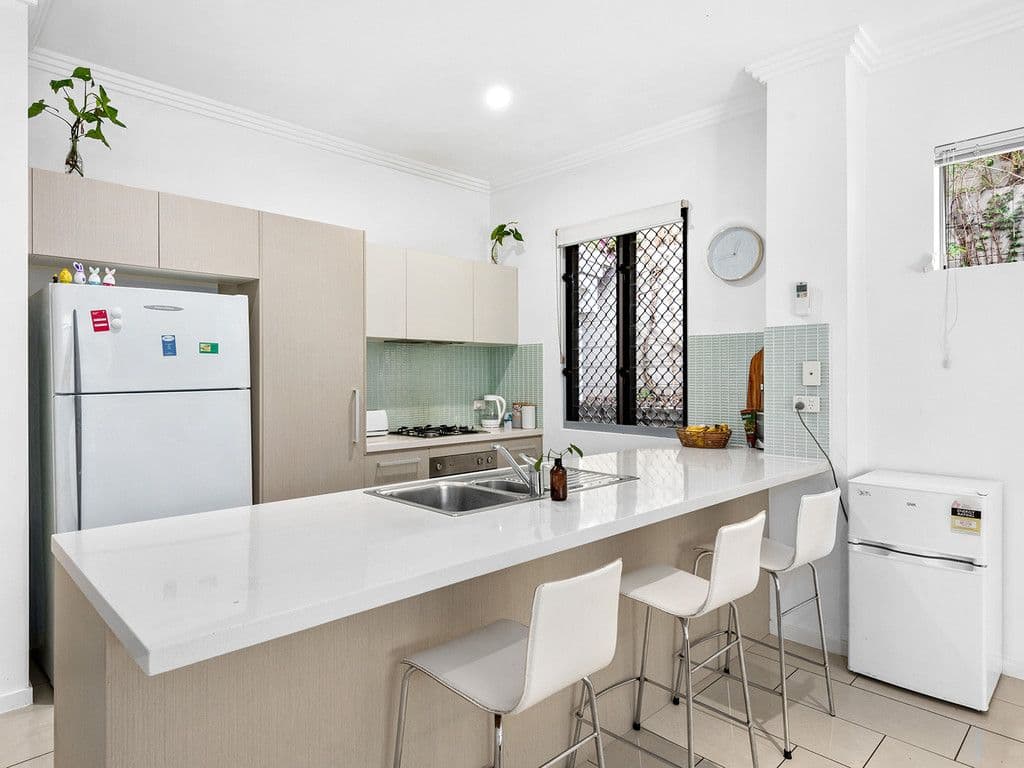 1-7 Robbins Street, Corinda QLD 4075, Corinda - Thumbnail 2