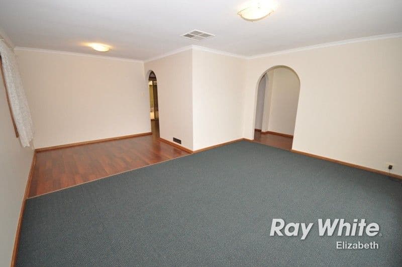 32 Uley Road, CRAIGMORE SA 5114, Craigmore - Thumbnail 3