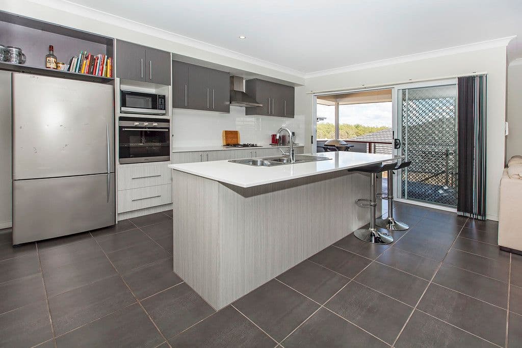 27 Laguna Crescent, Springfield Lakes QLD 4300, Springfield Lakes - Thumbnail 3
