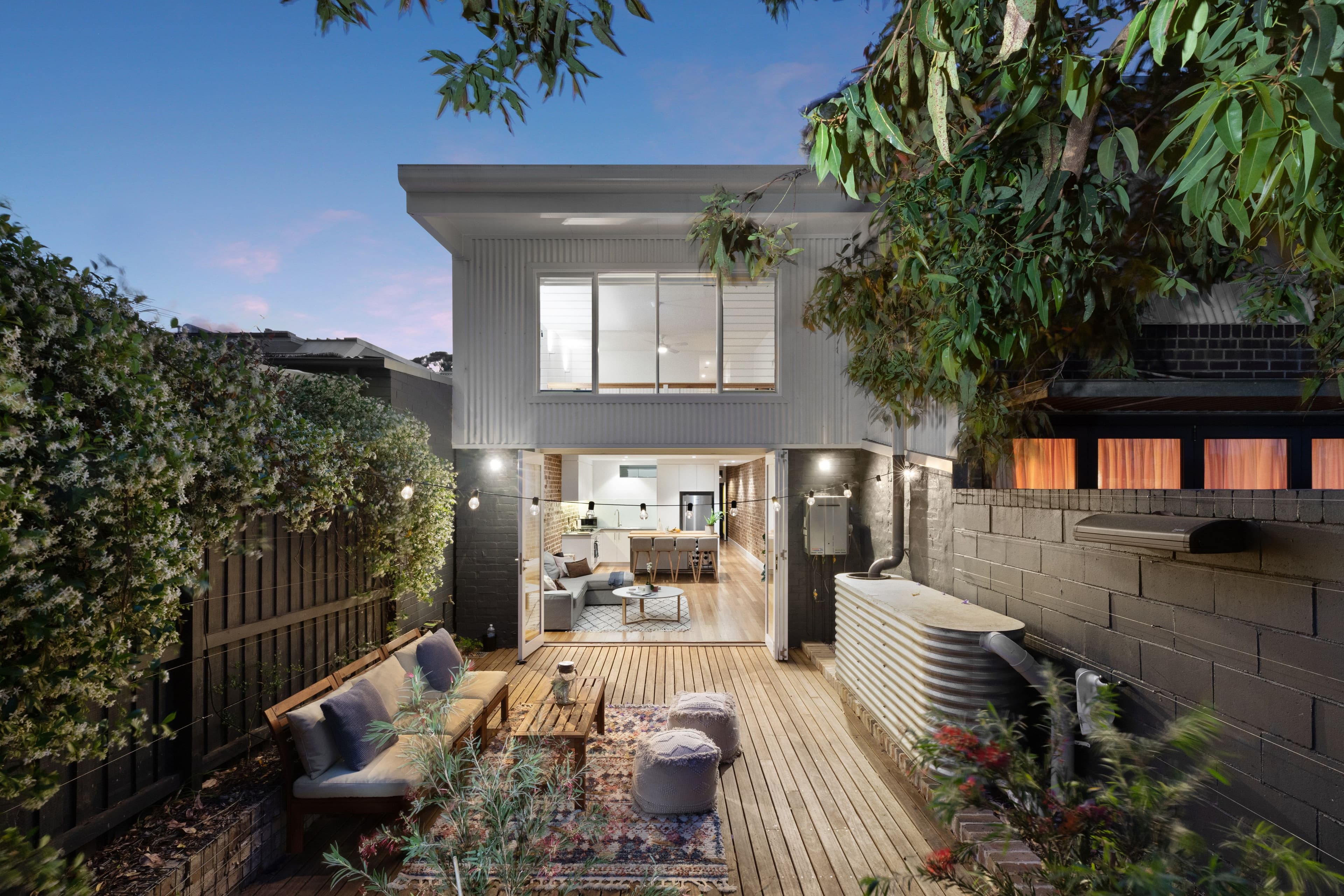 13 Oxford Street, Newtown - Image 1