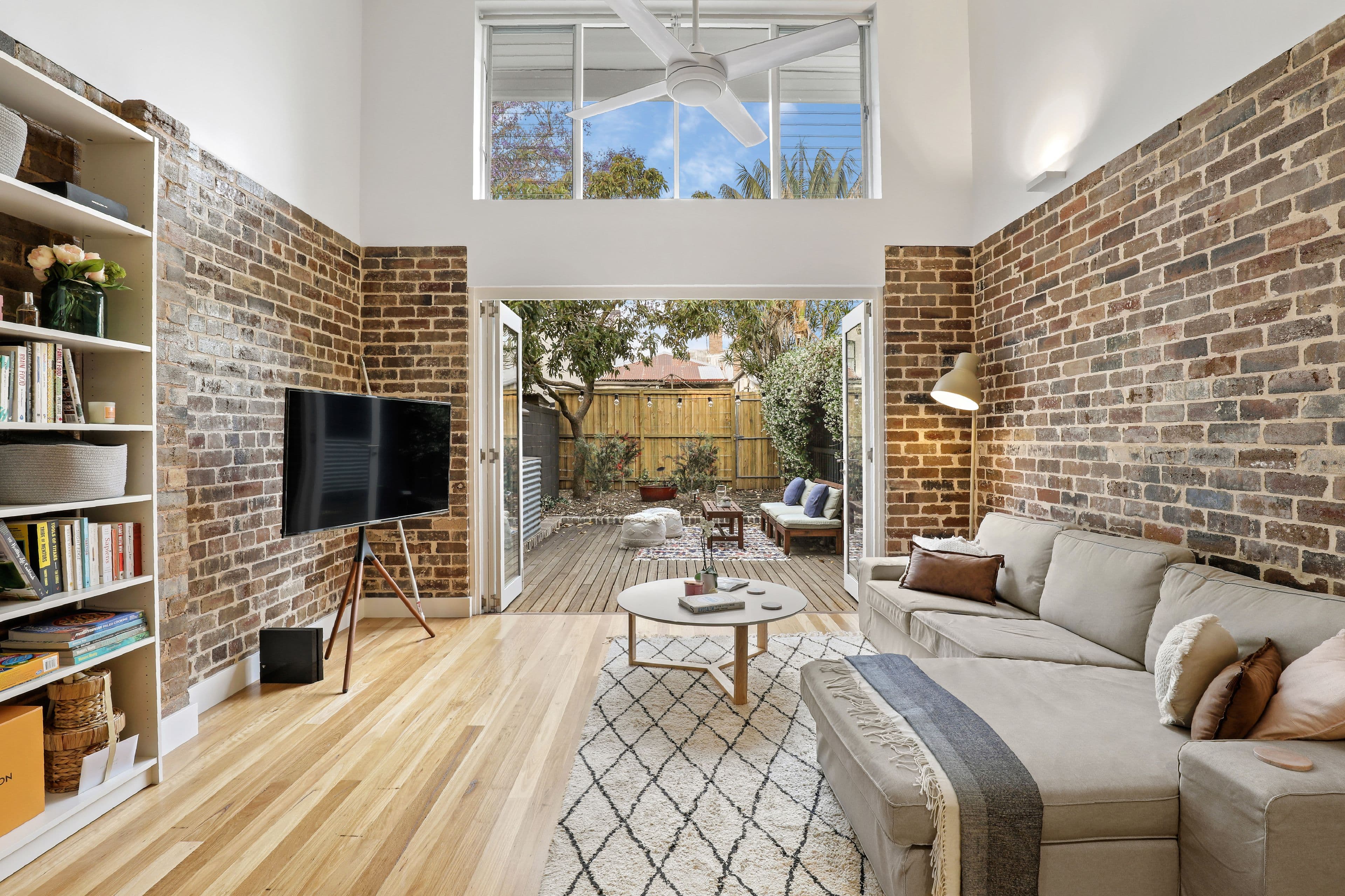 13 Oxford Street, Newtown - Thumbnail 2