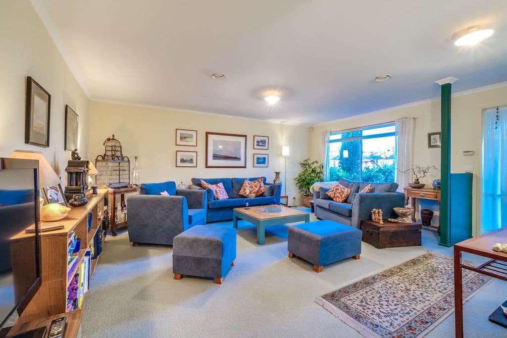 7 Quarrion Court, Hoppers Crossing VIC 3029, Hoppers Crossing - Thumbnail 2