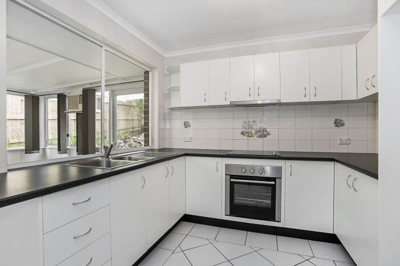 1 Ellen Street, Oxley QLD 4075, Oxley - Thumbnail 2