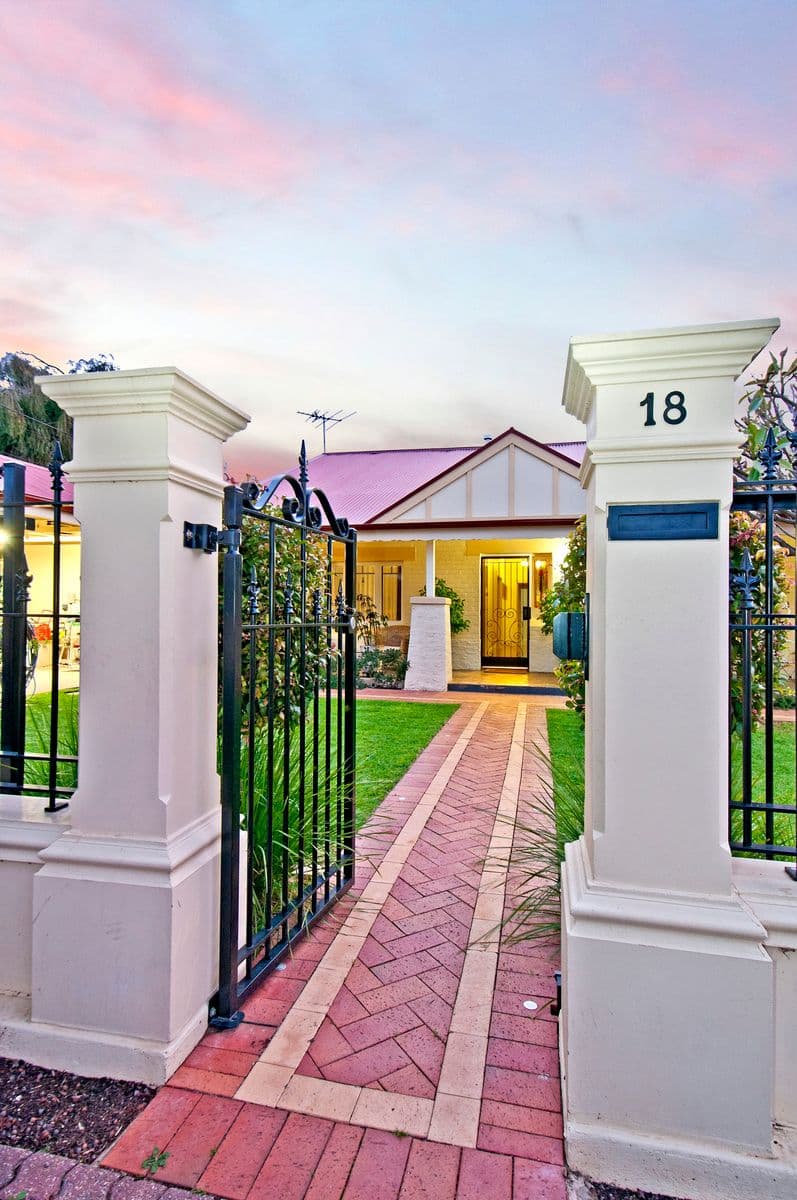 18 Craddock Street, Broadview SA 5083, Broadview - Thumbnail 2