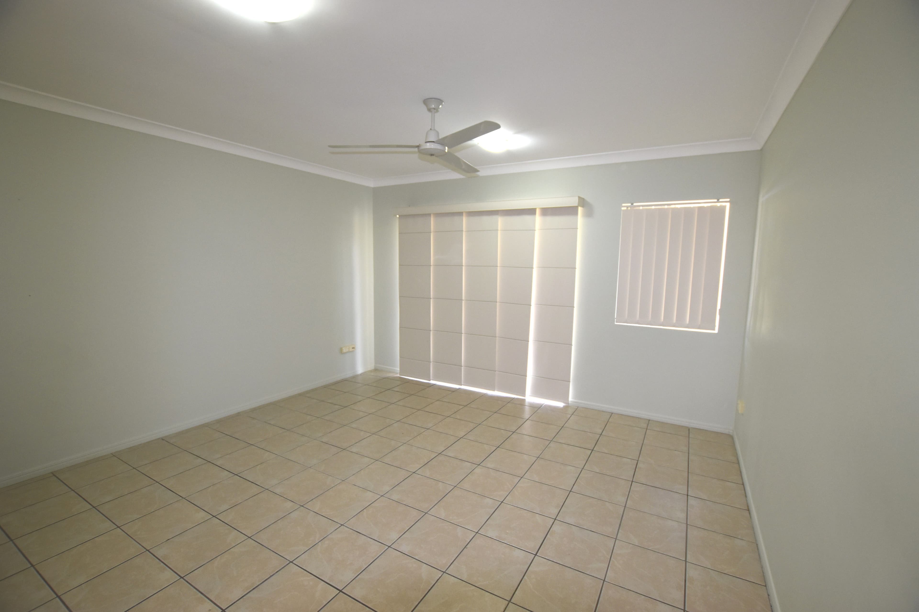 5 Pacific Court, Kin Kora QLD 4680, Kin Kora - Thumbnail 3