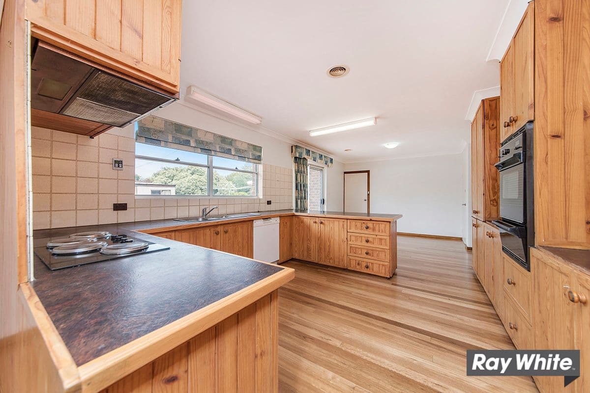 13 Dumas Street, McKellar ACT 2617, McKellar - Thumbnail 2