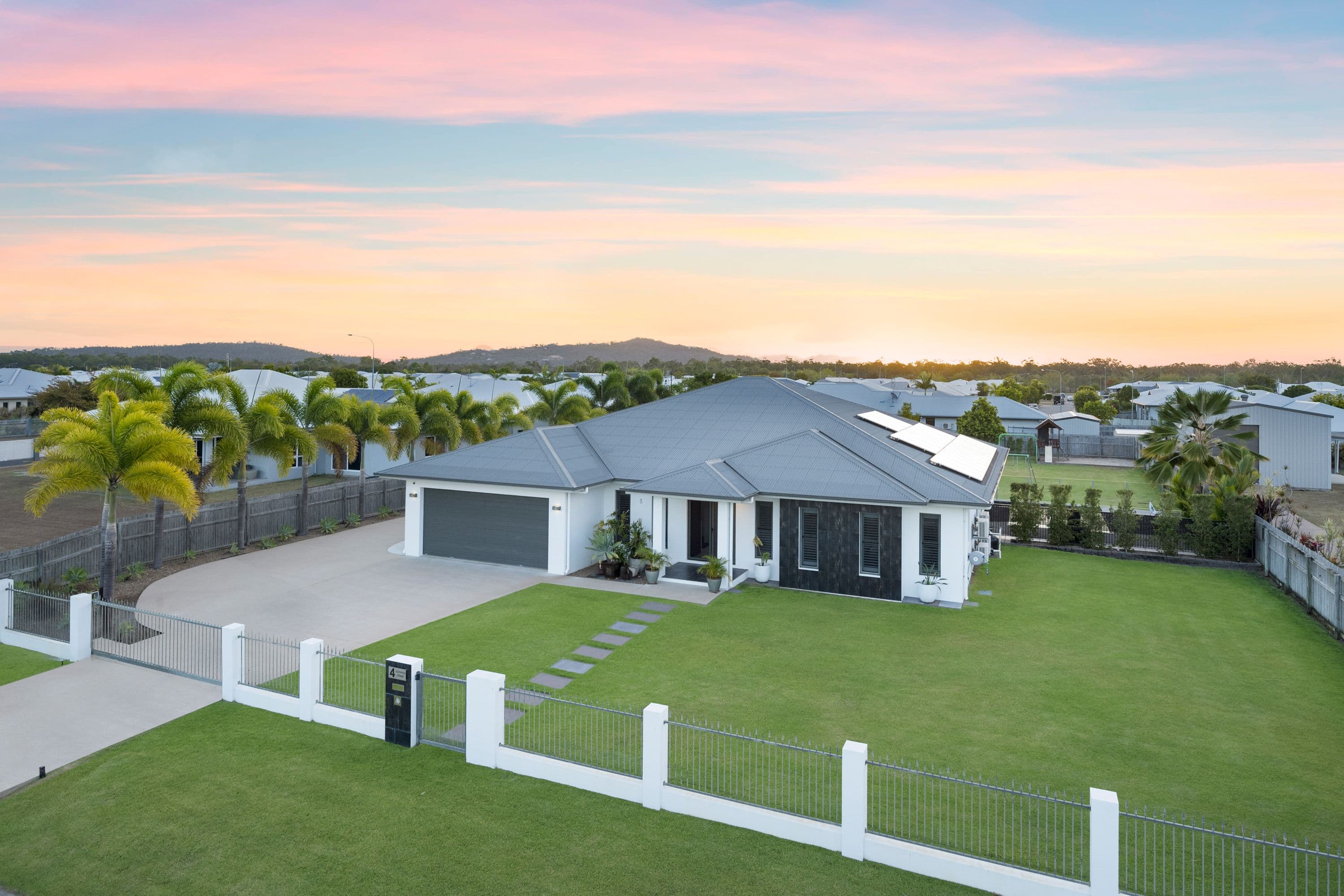 4-6 Conway Street, Mount Low QLD 4818, Mount Low - Thumbnail 2