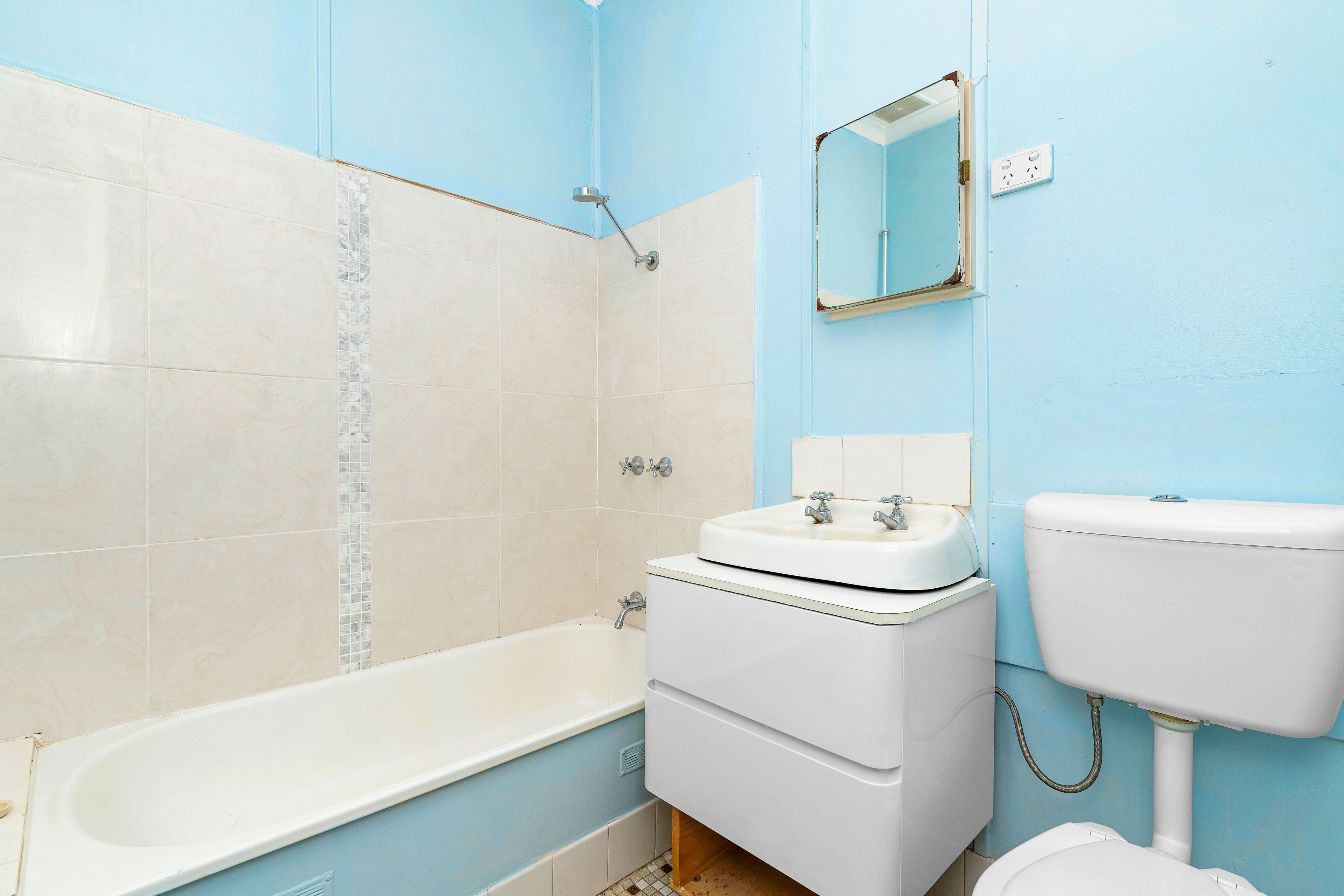 24 Phillip Avenue, Mount Austin NSW 2650, Mount Austin - Thumbnail 7