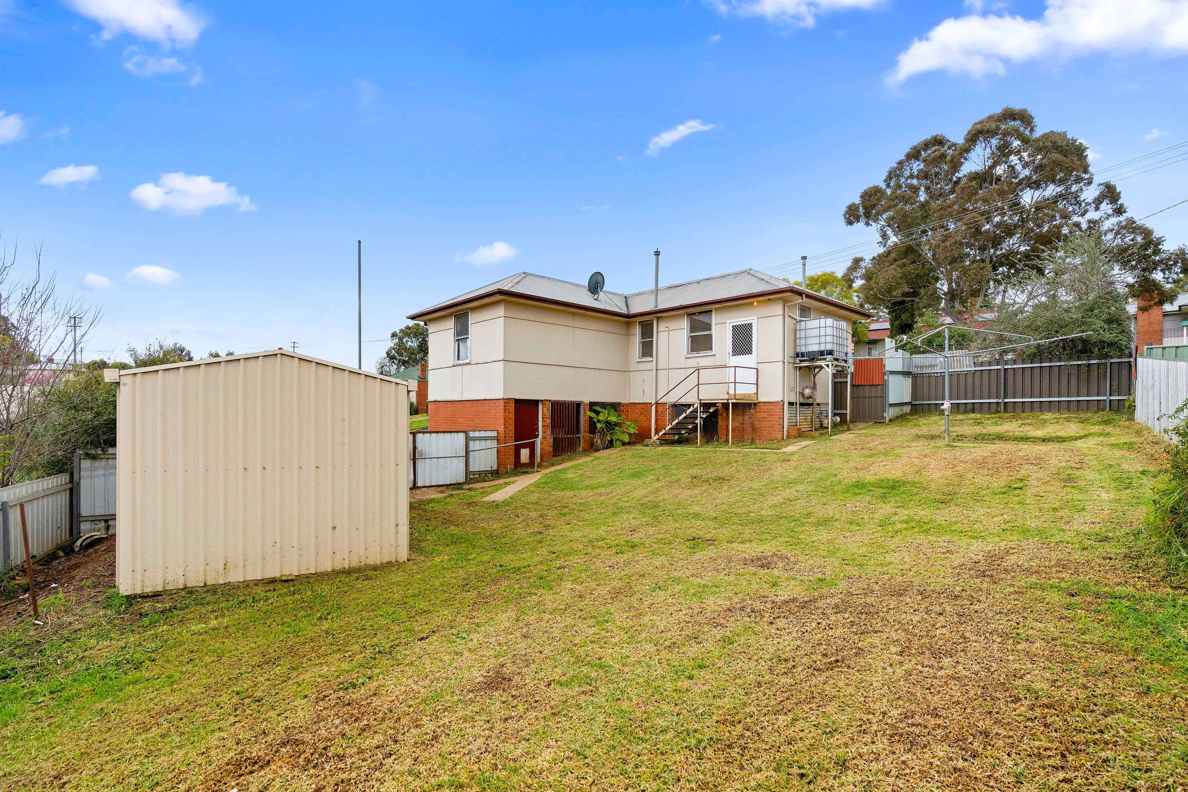 24 Phillip Avenue, Mount Austin NSW 2650, Mount Austin - Thumbnail 8