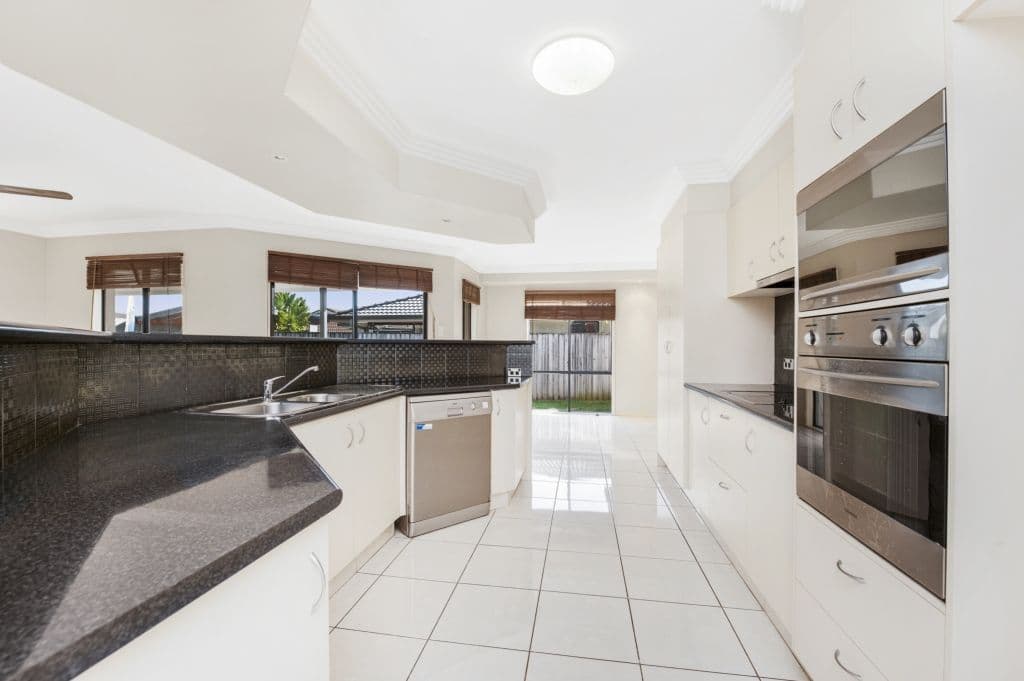 27 Traminer Court, Tweed Heads South - Thumbnail 3