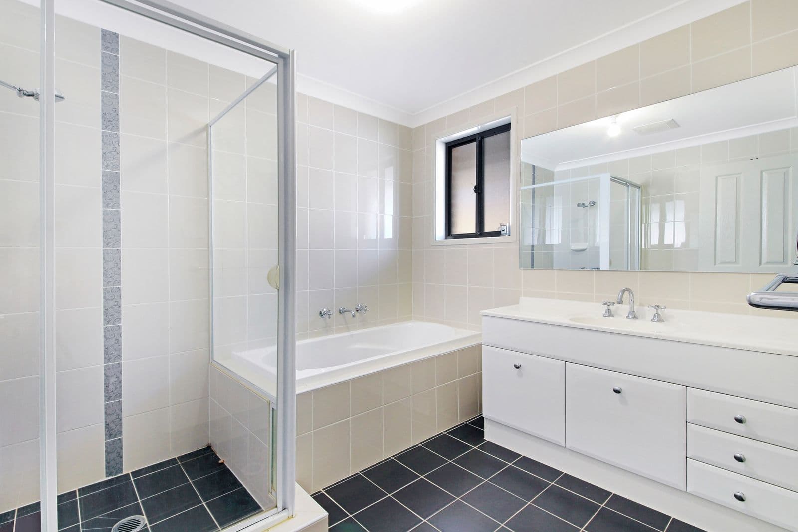 7 Jubilee Close, Kings Langley NSW 2147, Kings Langley - Thumbnail 8