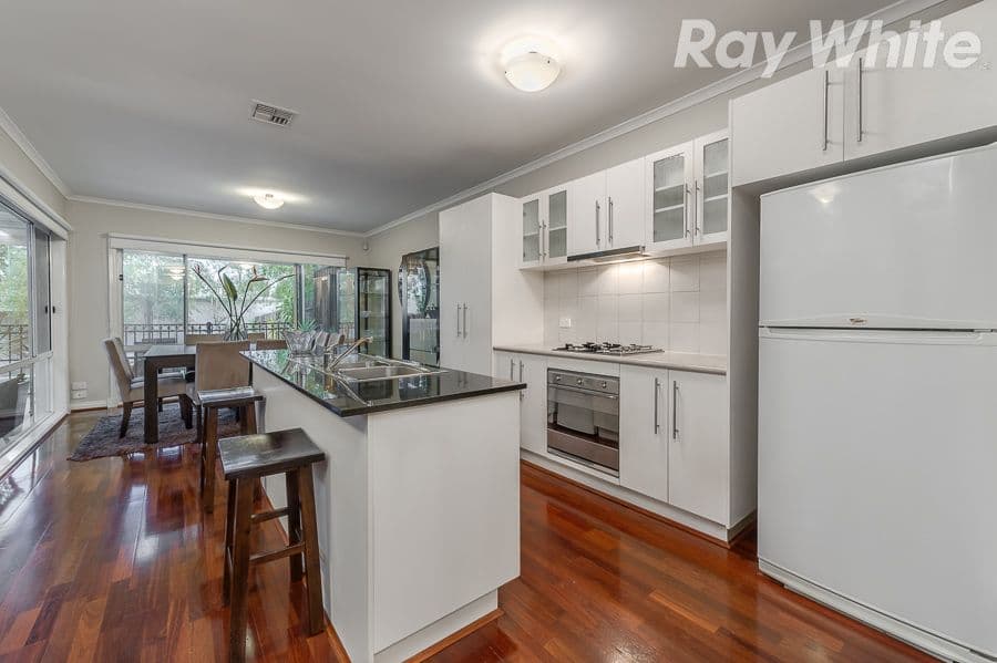 6 Sugar Gum Drive, BUNDOORA VIC 3083, Bundoora - Thumbnail 3
