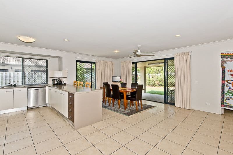 29 Cyperus Crescent, CARSELDINE QLD 4034, Carseldine - Thumbnail 4