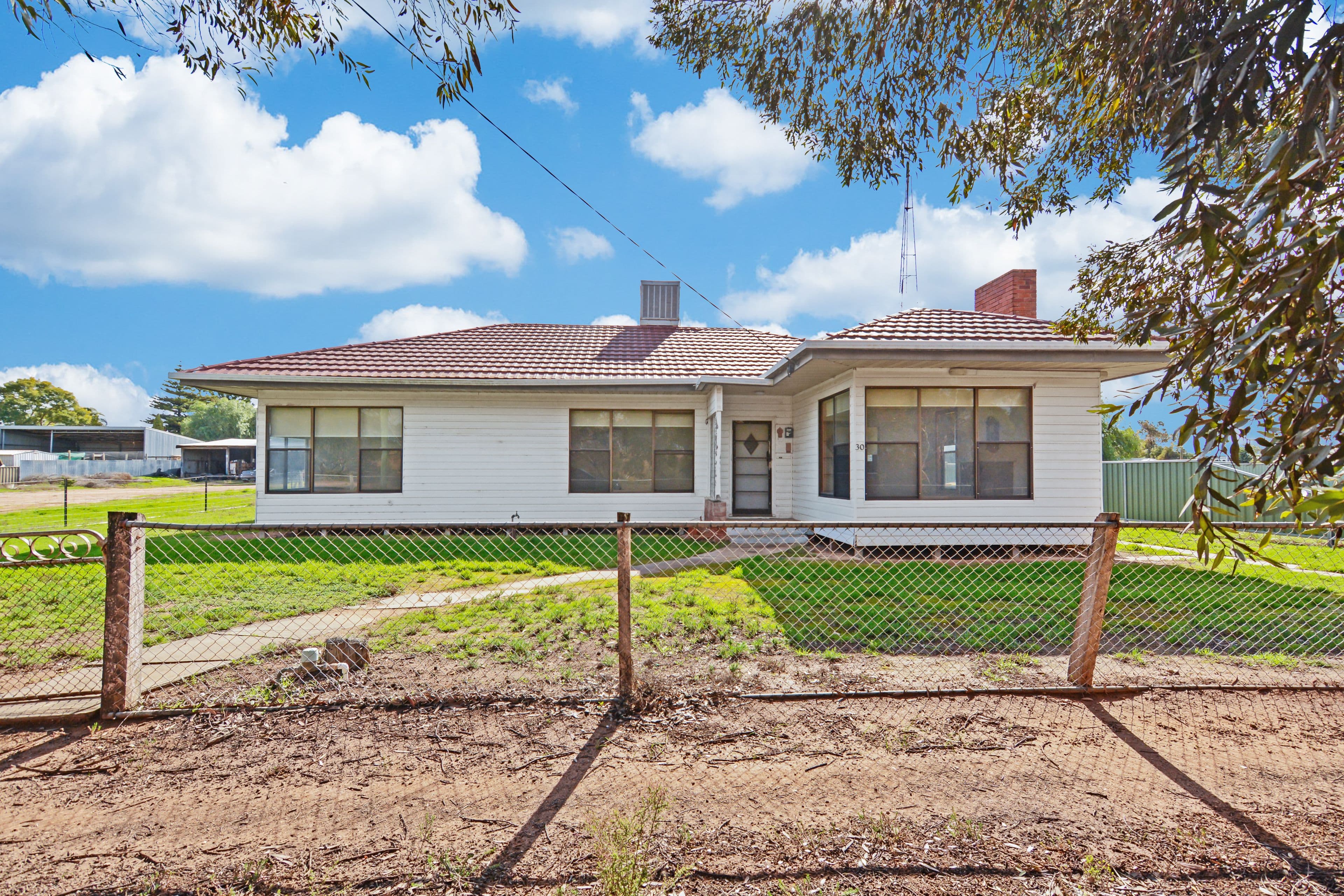 28-30 Hughes Street, Ouyen VIC 3490, Ouyen - Thumbnail 2