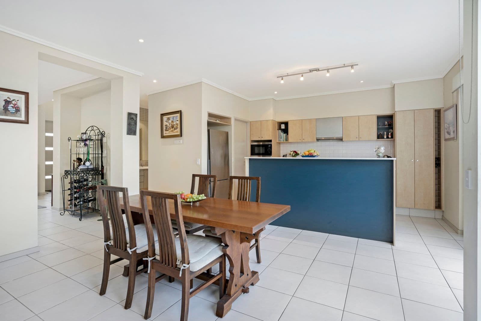 40 Moores Crescent, Varsity Lakes QLD 4227, Varsity Lakes - Thumbnail 4