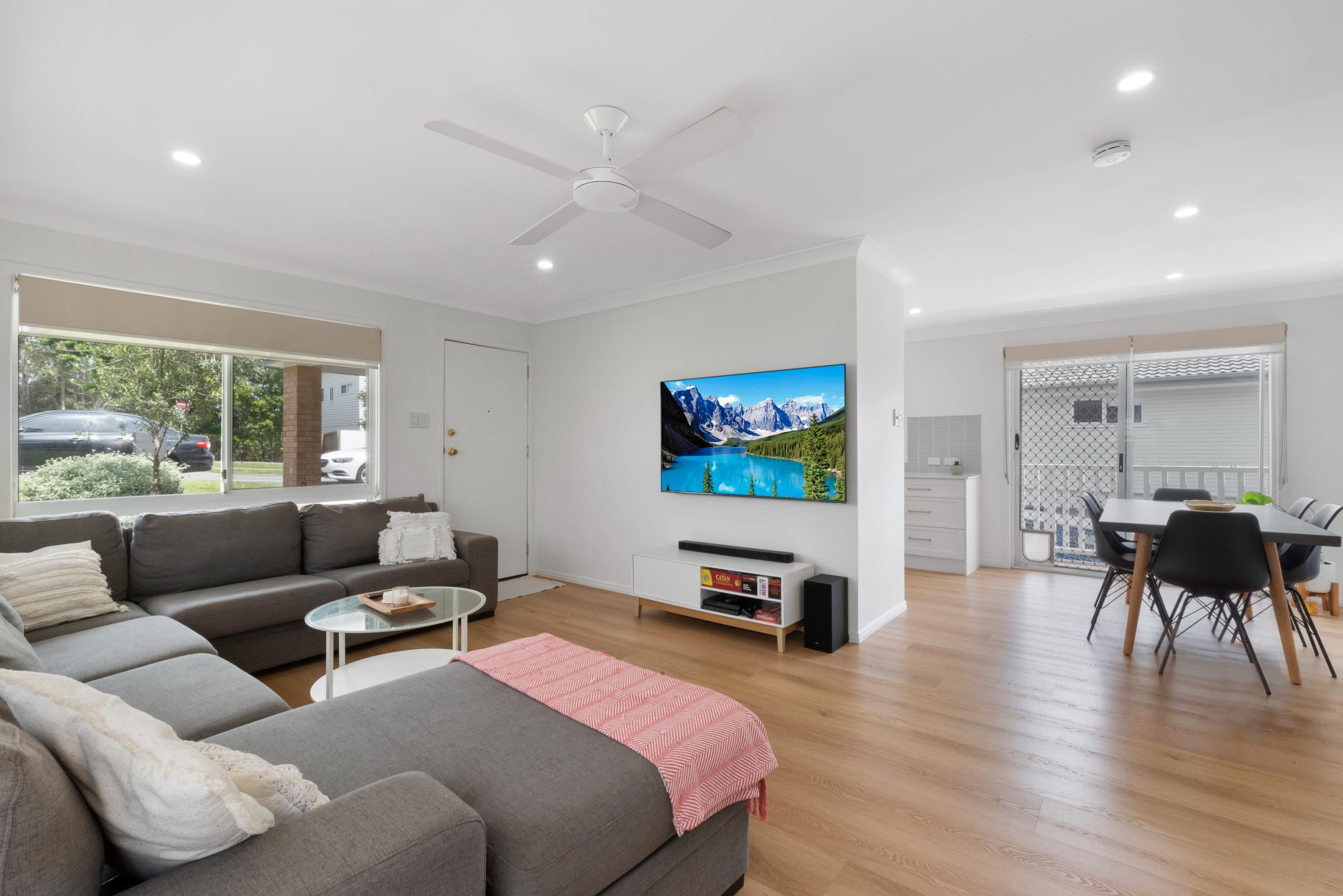22 Henderson Road, Everton Hills QLD 4053, Everton Hills - Thumbnail 2