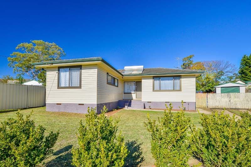 6 Seddon Place, CAMPBELLTOWN NSW 2560, Campbelltown - Image 1