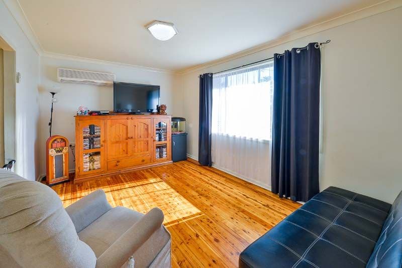 6 Seddon Place, CAMPBELLTOWN NSW 2560, Campbelltown - Thumbnail 2