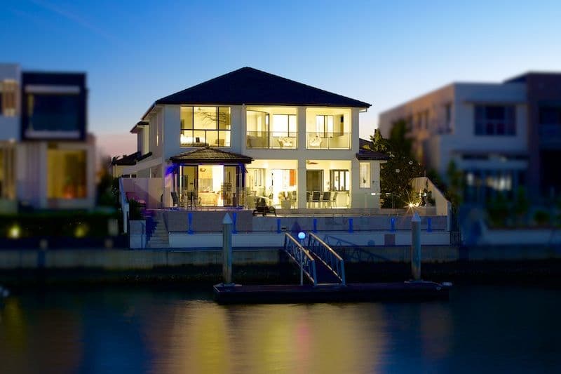 20 Royal Albert Crescent, SOVEREIGN ISLANDS QLD 4216, Sovereign Islands - Image 1