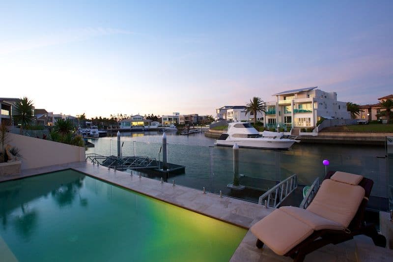 20 Royal Albert Crescent, SOVEREIGN ISLANDS QLD 4216, Sovereign Islands - Thumbnail 2