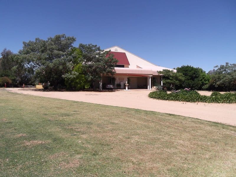 76-80 Young Road, COWRA NSW 2794, Cowra - Thumbnail 2