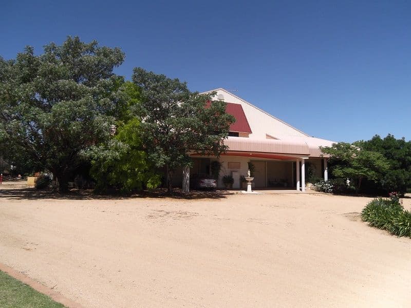 76-80 Young Road, COWRA NSW 2794, Cowra - Thumbnail 3