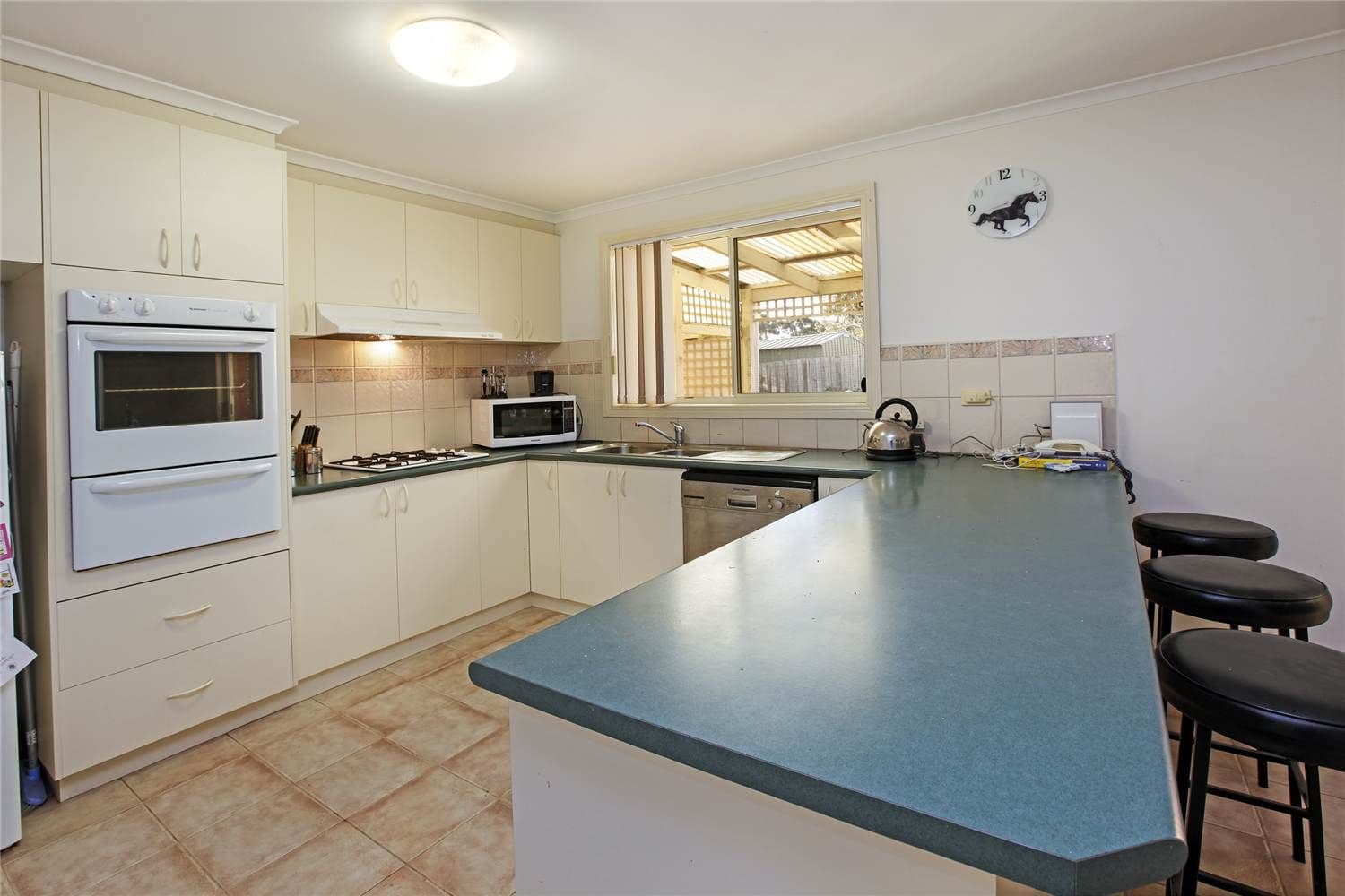 15 Lipson Drive, LARA VIC 3212, Lara - Thumbnail 2