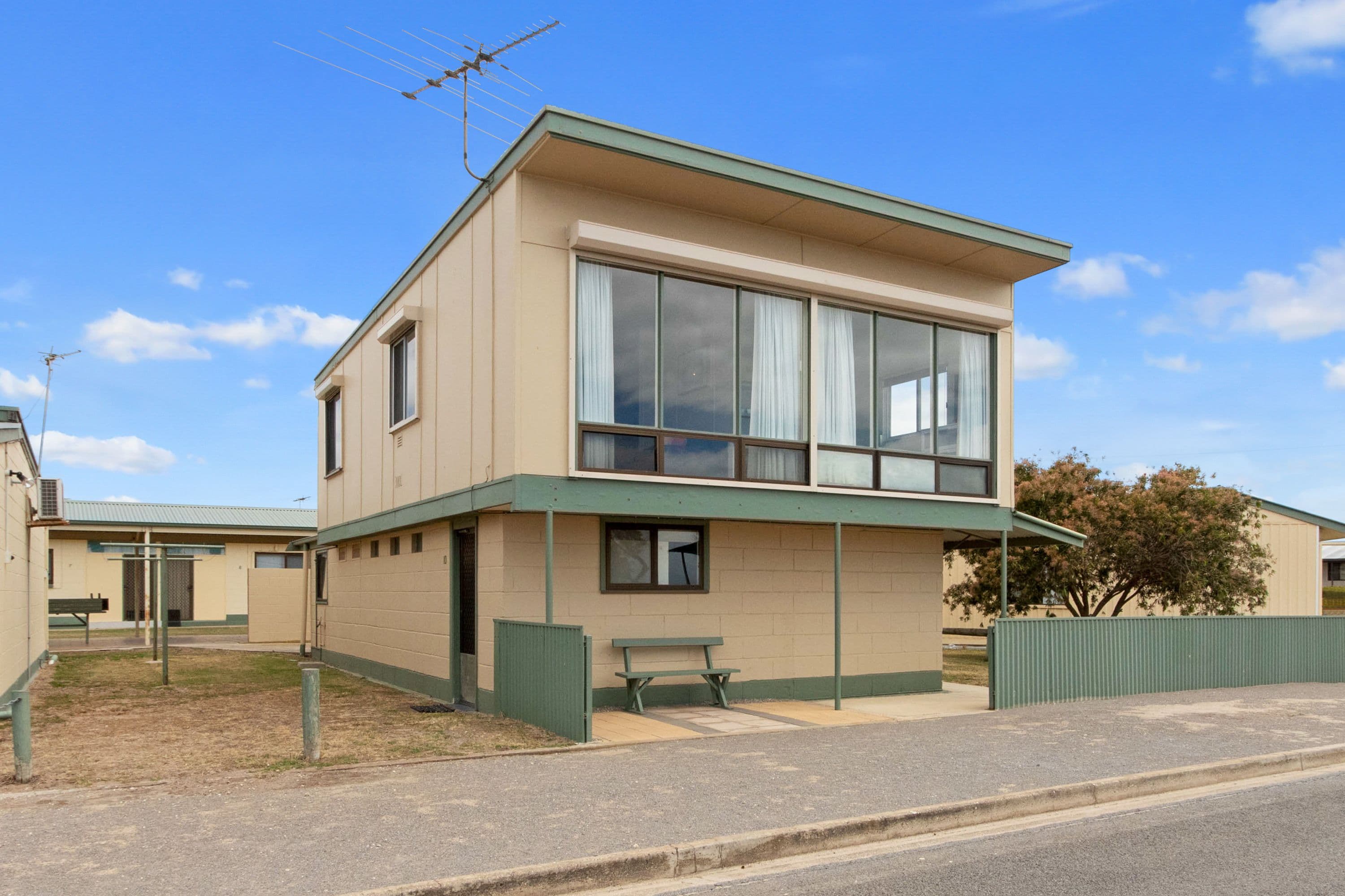 Unit 10, 2 Ponder Parade, Port Vincent SA 5581, Port Vincent - Image 1