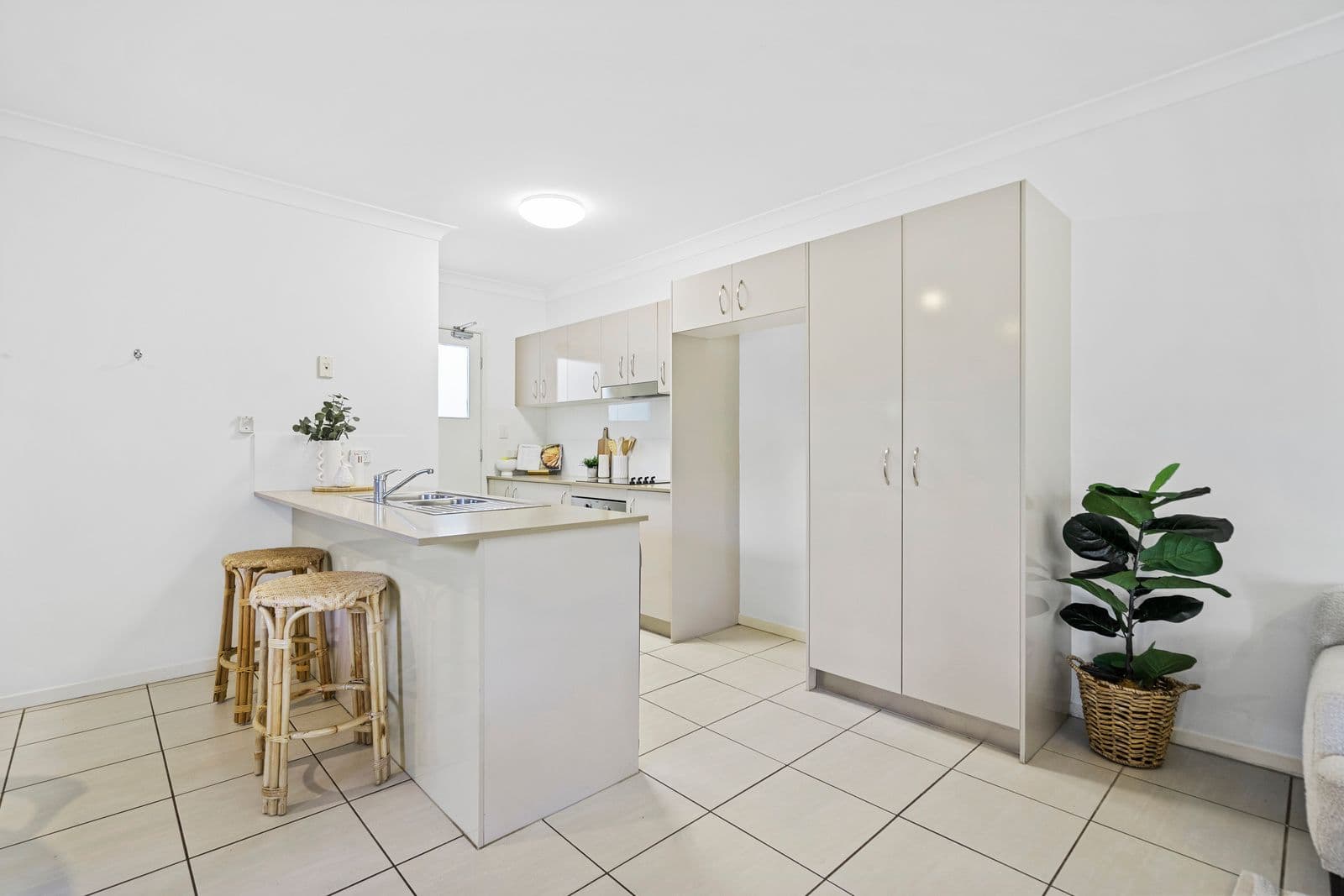 26 Hyde Road, Yeronga QLD 4104, Yeronga - Thumbnail 7