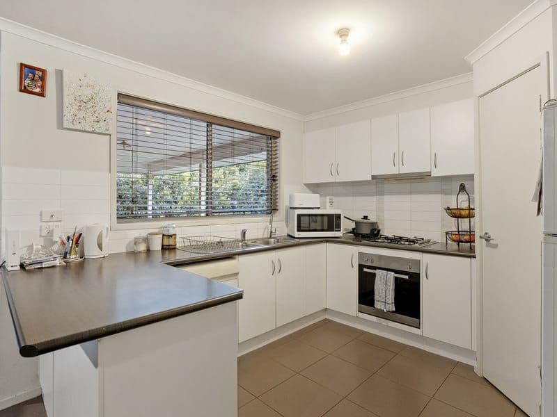 7 Floraston Drive, Leongatha VIC 3953, Leongatha - Thumbnail 2