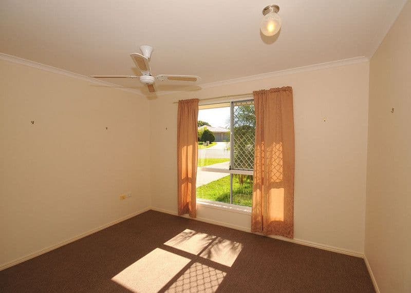 10 Karina Court, URANGAN QLD 4655, Urangan - Thumbnail 8