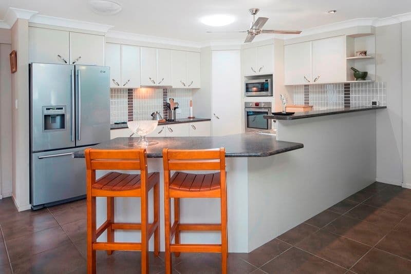 11 Minyon Court, PACIFIC PINES QLD 4211, Pacific Pines - Thumbnail 2