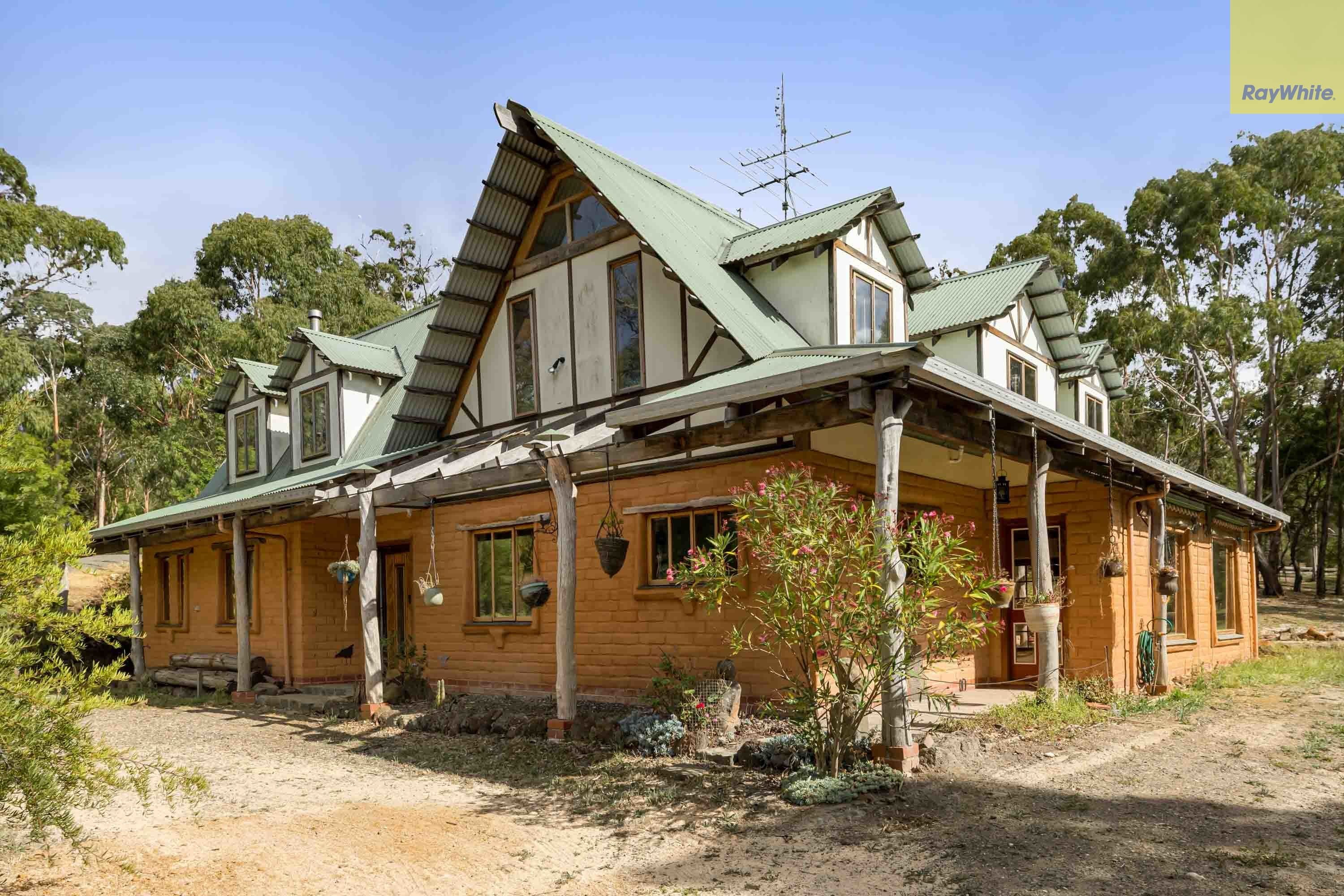 32 Hastings Road, Greendale VIC 3341, Greendale - Thumbnail 2