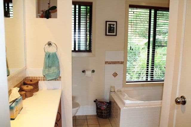 56 Justin Avenue, NORTH TAMBORINE QLD 4272, North Tamborine - Thumbnail 8