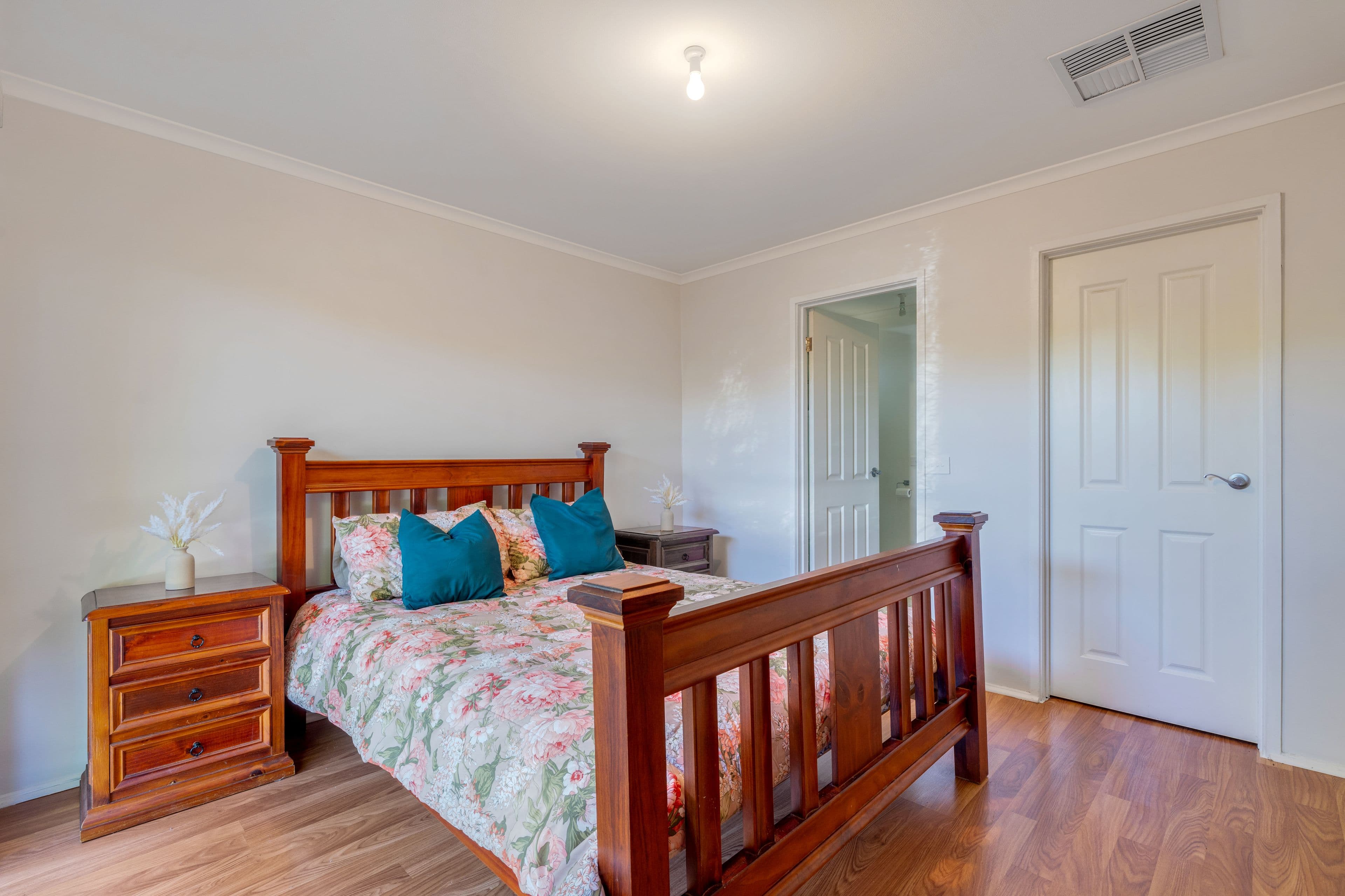 50 Carpenter Street, Maffra, Maffra - Thumbnail 8
