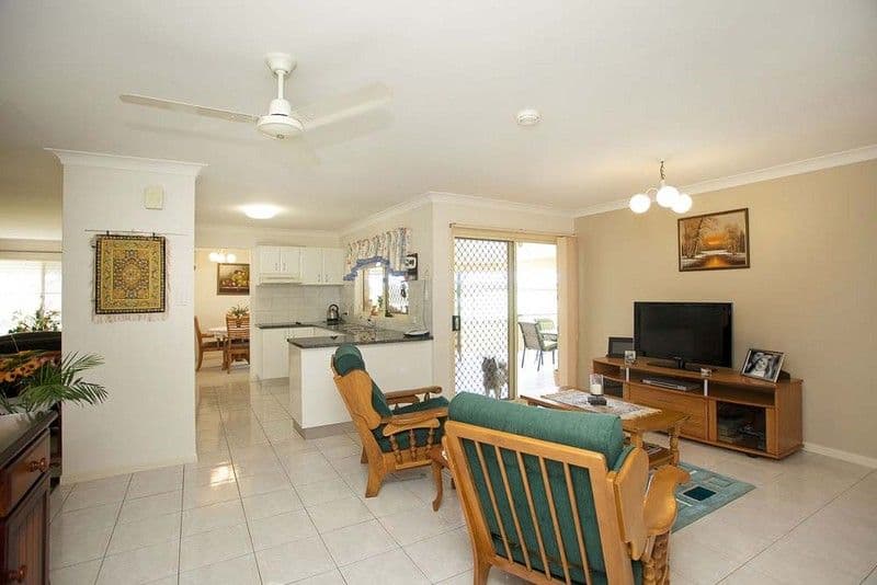94 Kavanagh Road, WISHART QLD 4122, Wishart - Thumbnail 3