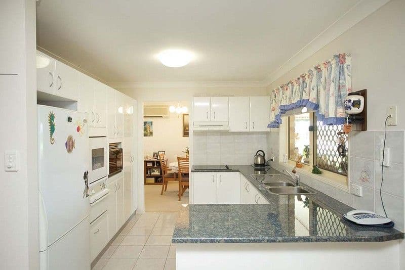 94 Kavanagh Road, WISHART QLD 4122, Wishart - Thumbnail 5