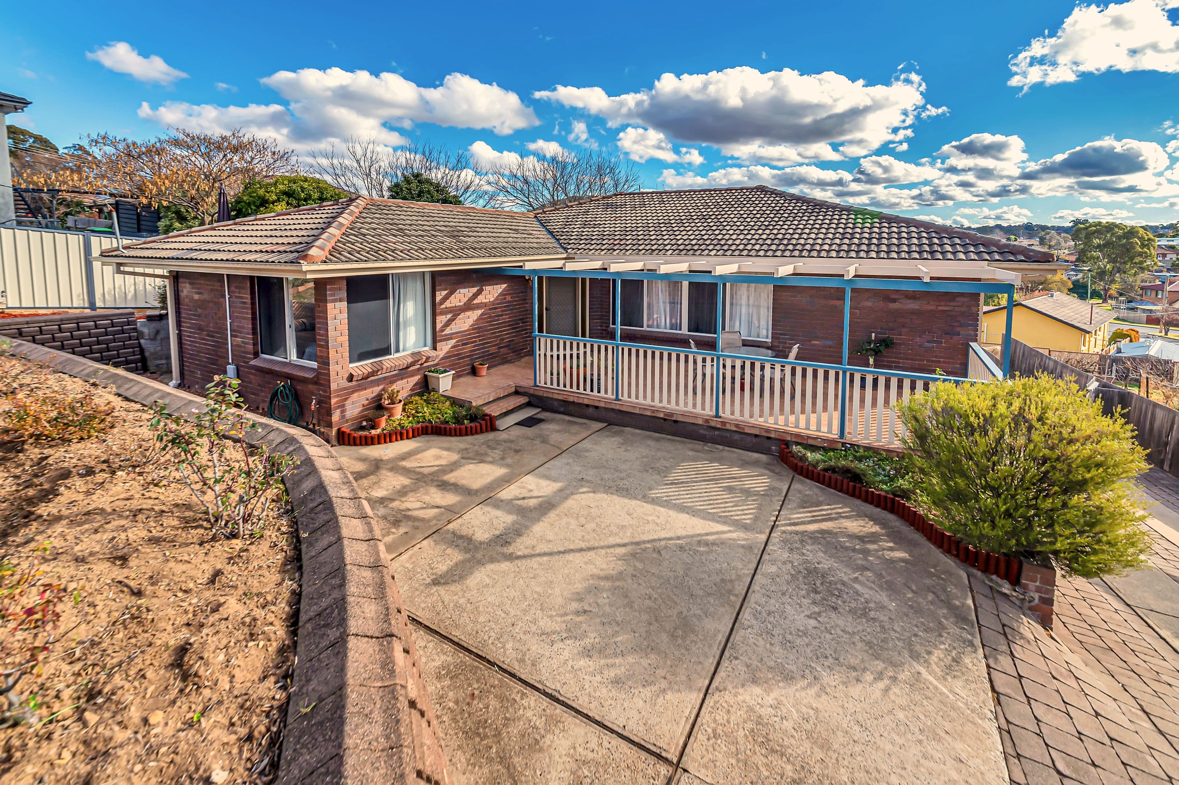 8 Eecen Road, Queanbeyan NSW 2620, Queanbeyan - Image 1
