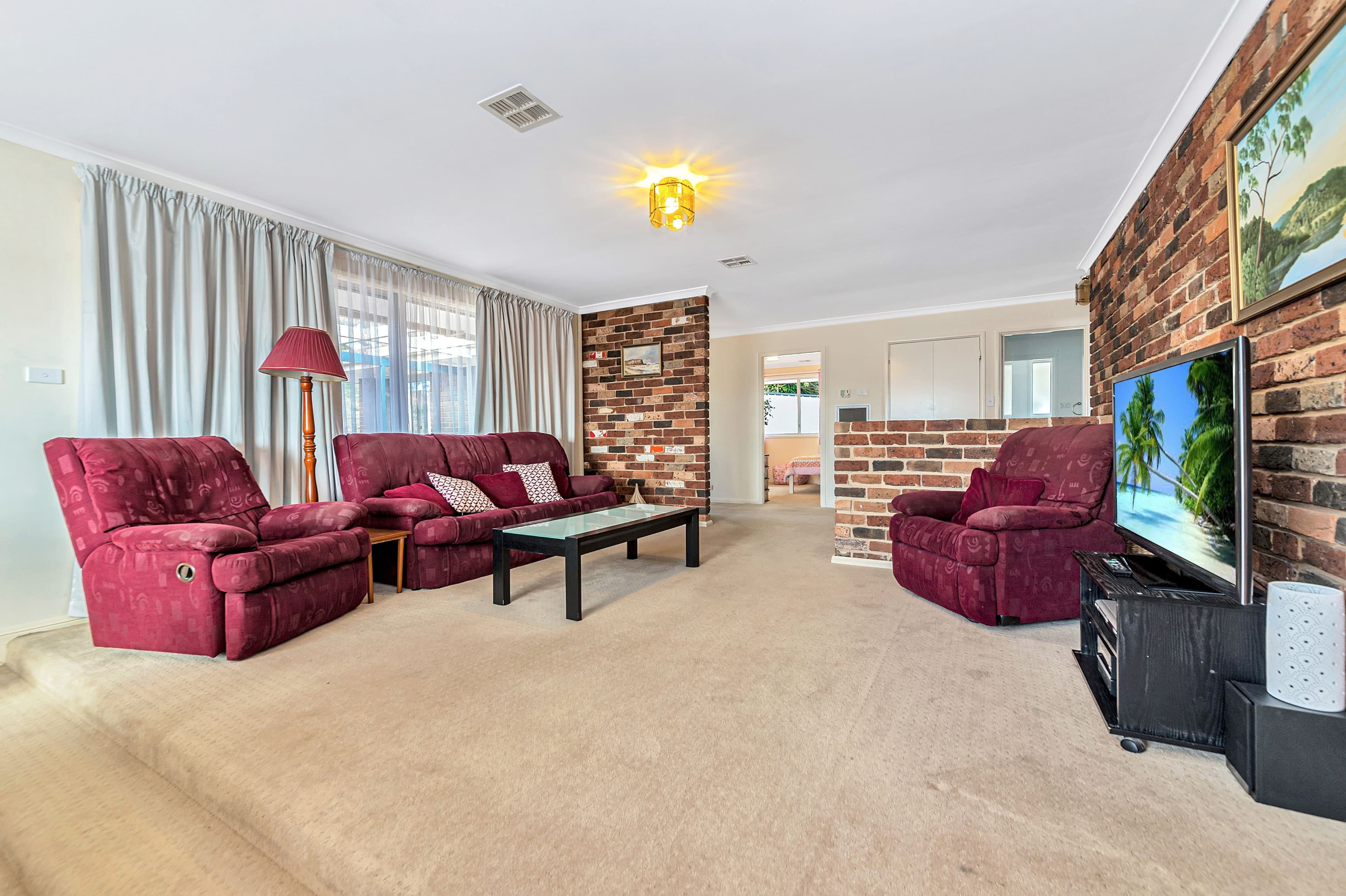 8 Eecen Road, Queanbeyan NSW 2620, Queanbeyan - Thumbnail 3