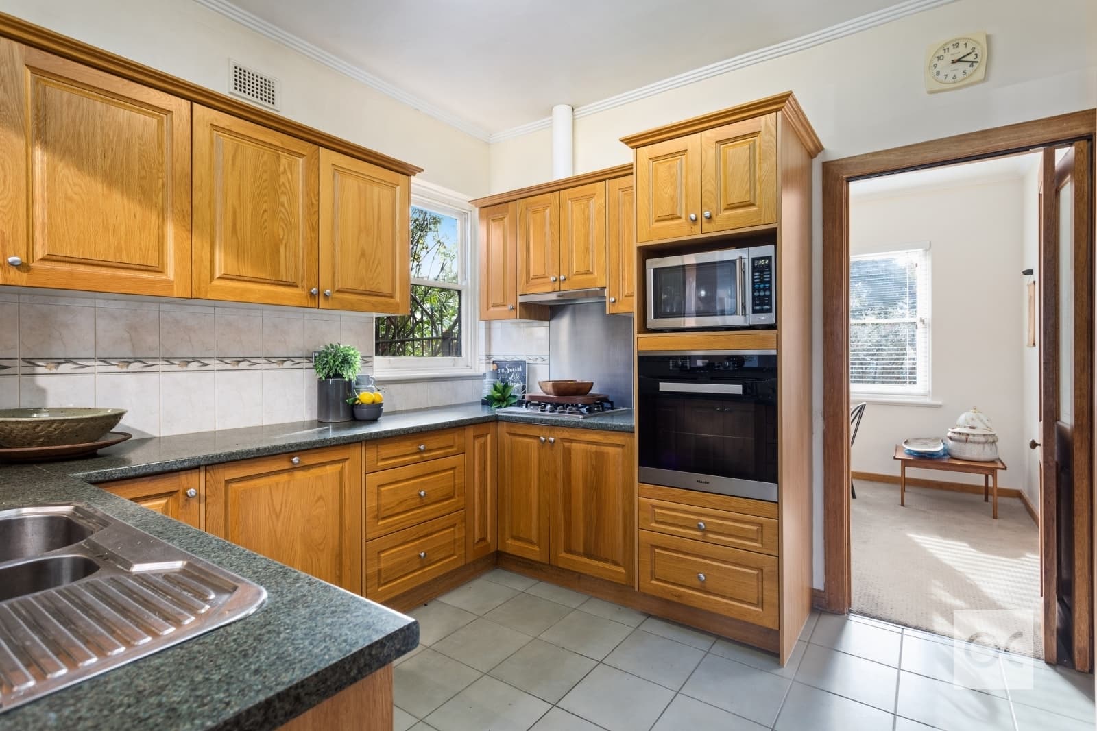 34 Windsor Street, Largs Bay - Thumbnail 6