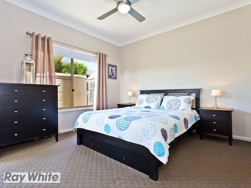 8 Planigale Crescent, NORTH LAKES QLD 4509, North Lakes - Thumbnail 7